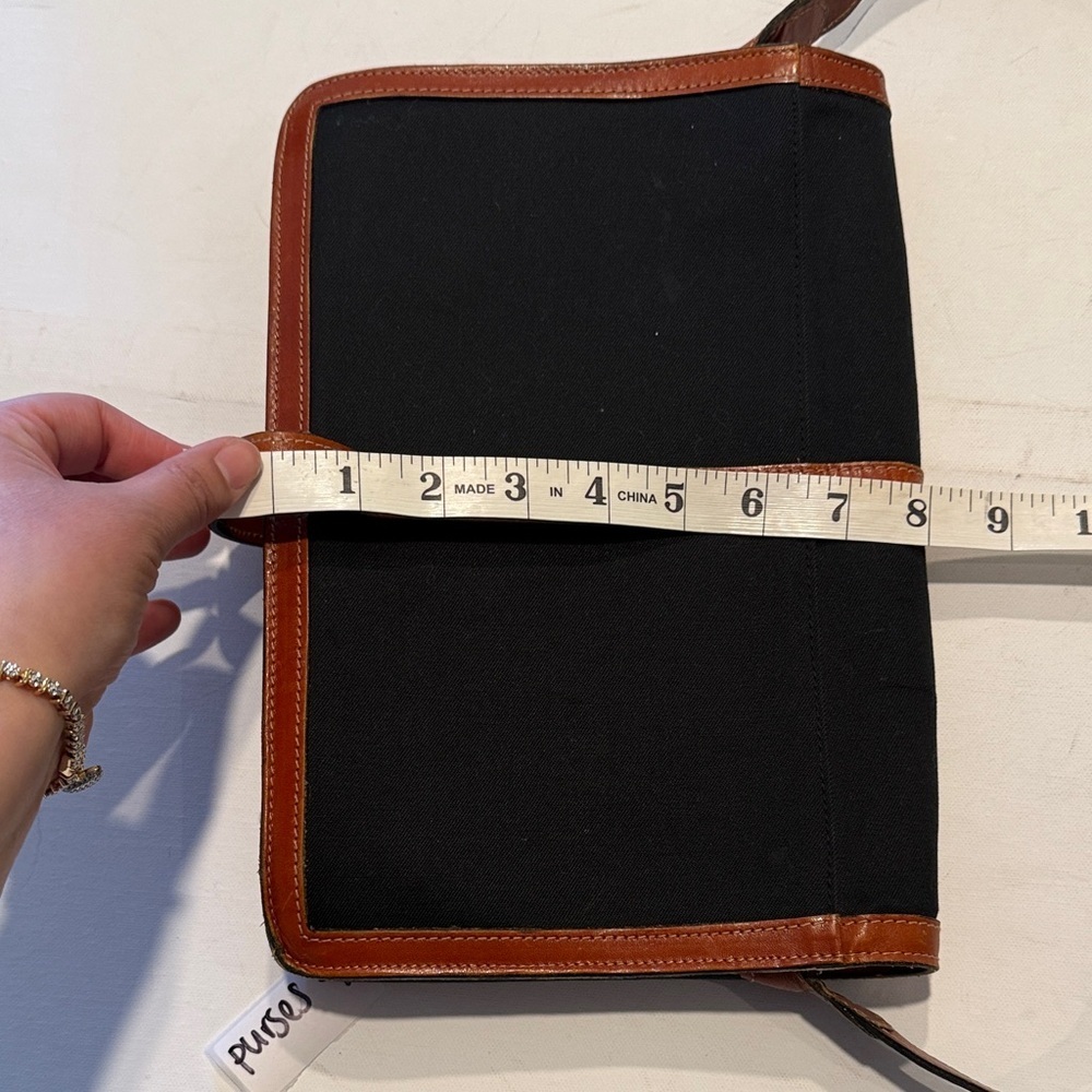 Gucci Vintage Rare Black and Tan Shoulder Bag - Picture 7 of 9
